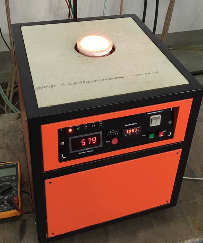 5KG熔金機(jī)（含石英與石墨坩堝一套，其石英坩堝外套，熔煉完畢用坩堝鉗取出）