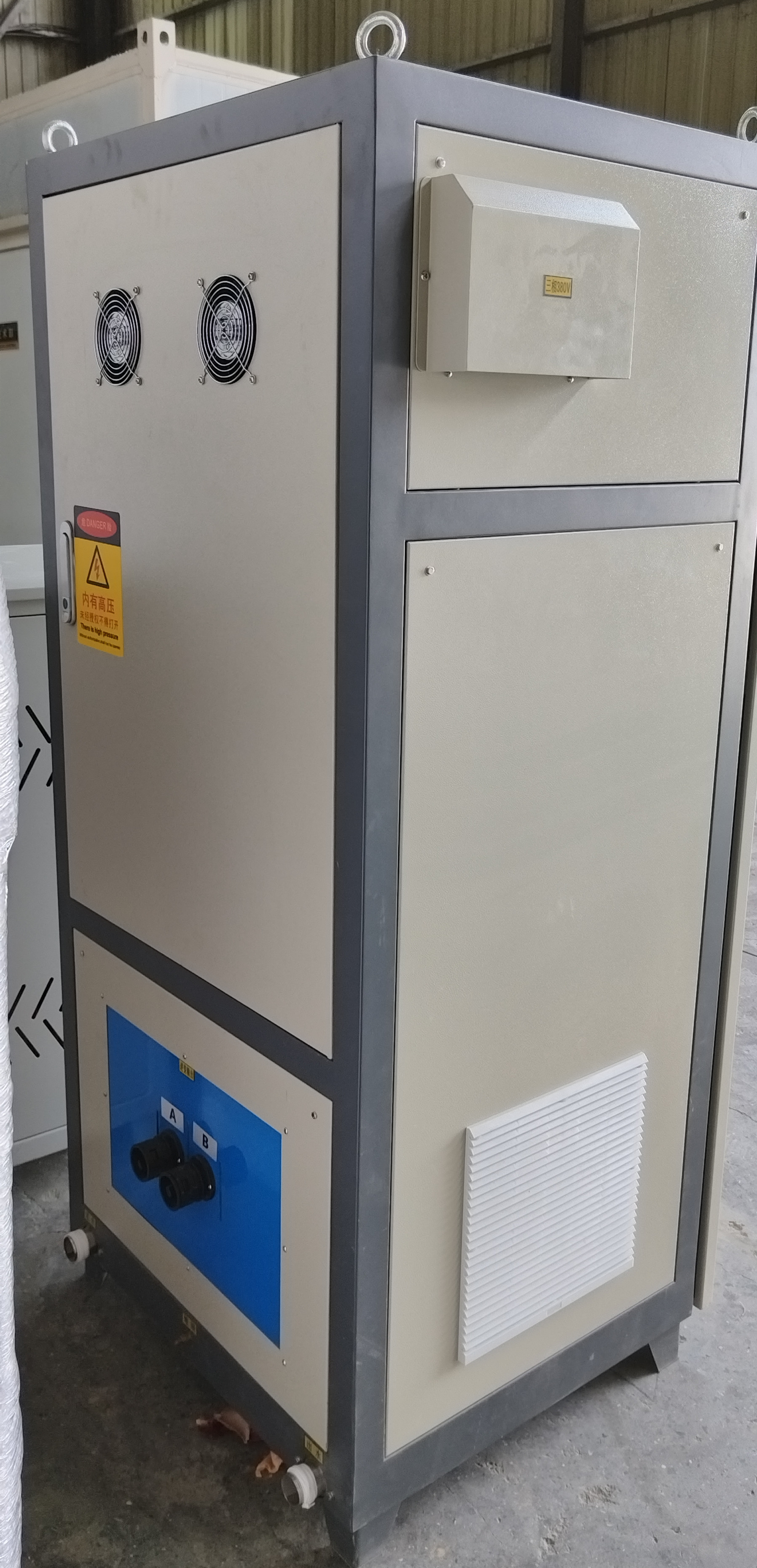 高頻淬火機(jī)背面接口