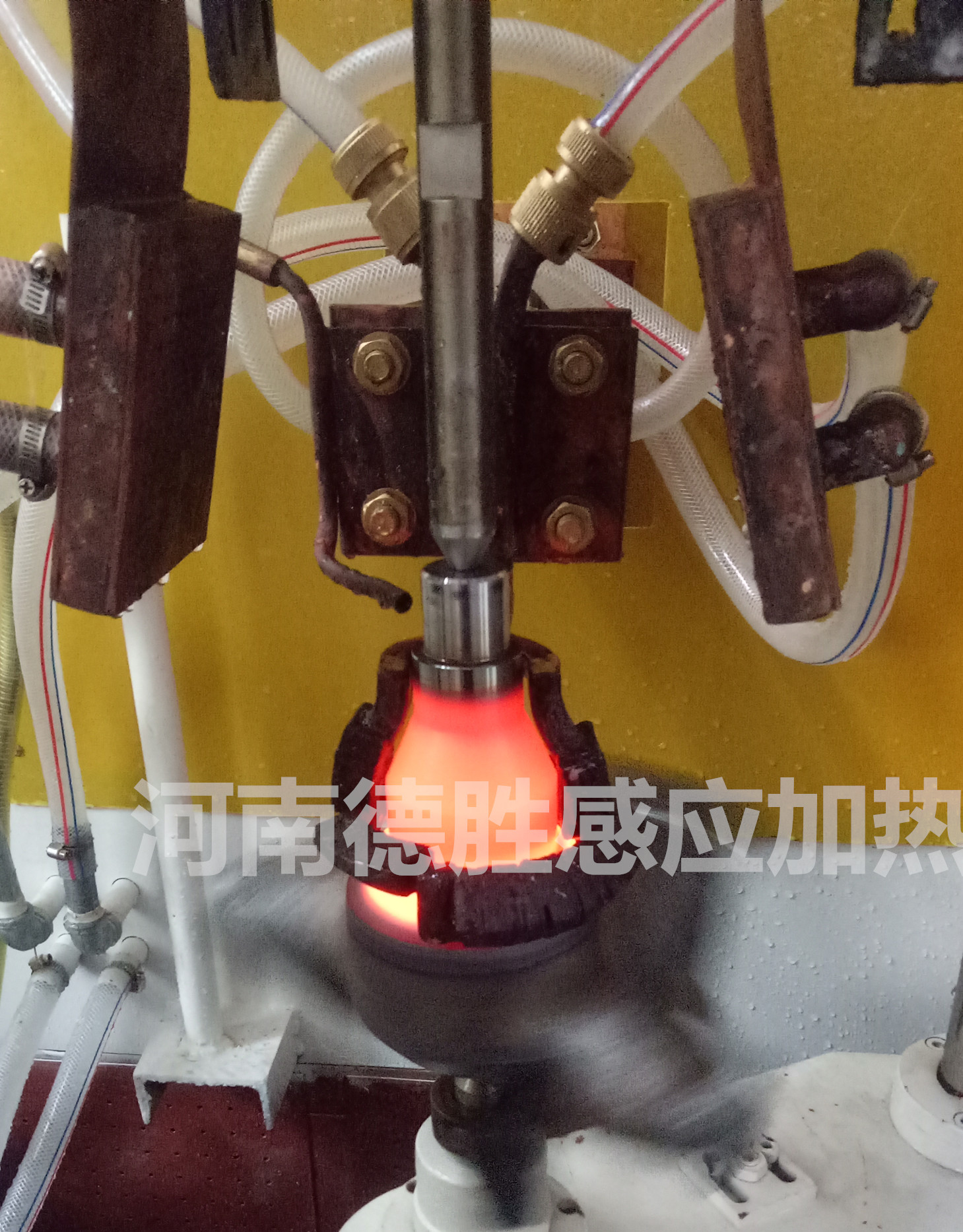 轉(zhuǎn)向節(jié)淬火設備