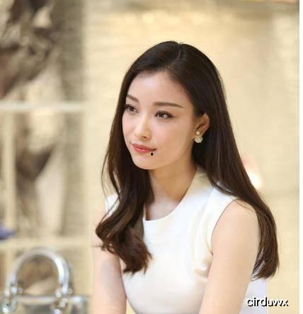 如何才能当女明星,揭秘成为女明星的必经之路