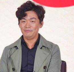 从草根看待明星,平凡与闪耀的交织