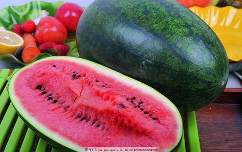 人类的吃瓜瞬间,揭秘人类社交新潮流